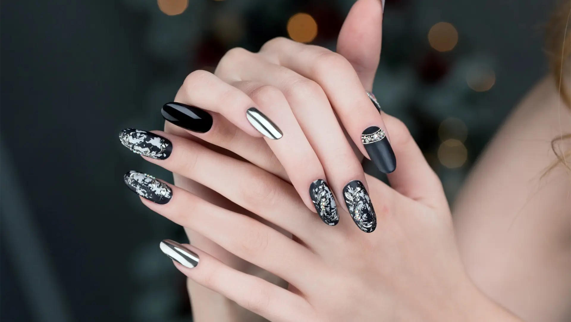 Mansuroğlu Protez Tırnak